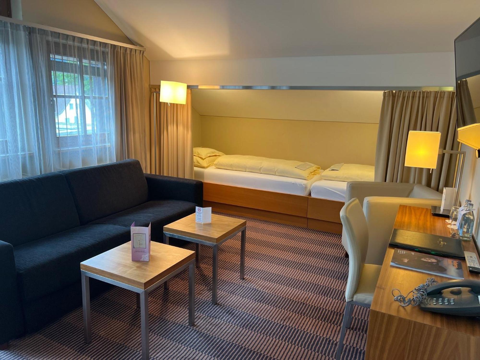 Hotel Gasthof Kroenele Lustenau Buitenkant foto